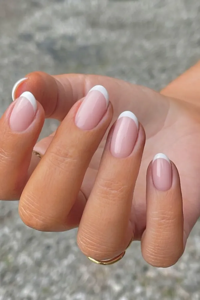 Foto de referencia: uñas francés